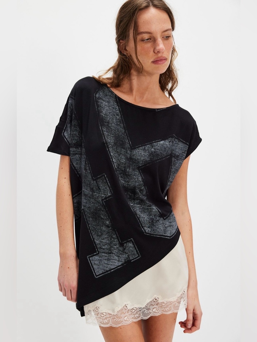 NWT FREE PEOPLE x FRESH MARKET COLLAB SIDELINE TEE BLACK